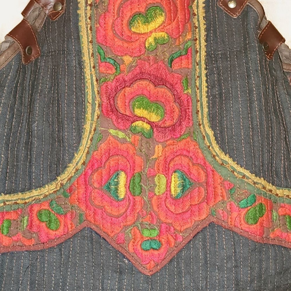 Unique Quilted Embroidered Braided Shoulder Strap Bag - Picture 3 of 6